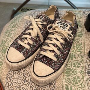 CONVERSE lowtop platform chuck MEN 5.5 WOMENS 7.5